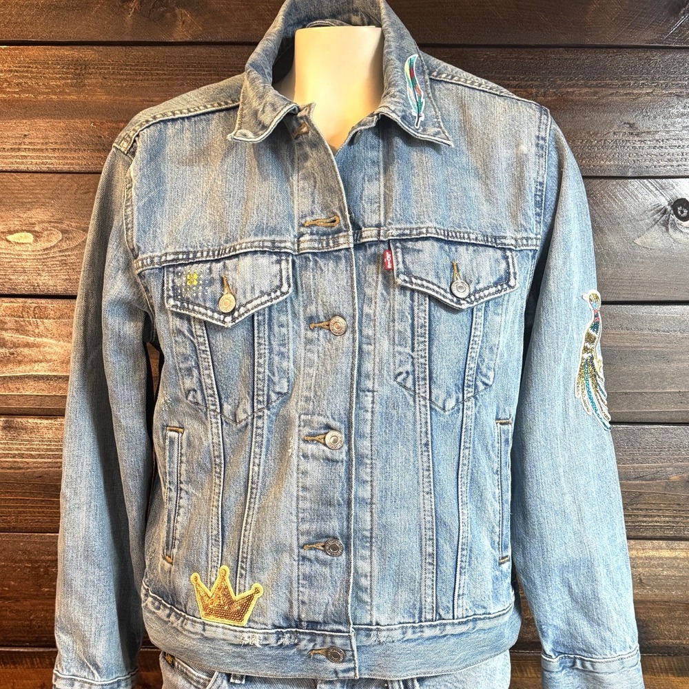 Levi's Premium Custom Embroidered Sequined Patch Trucker Jacket Women's S/M - Picture 5 of 13